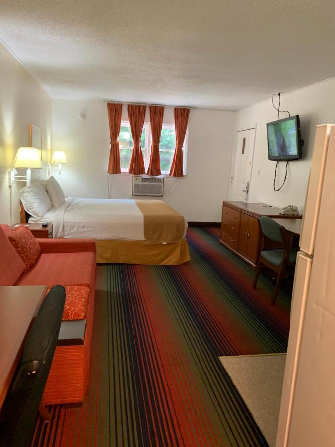 Americas Best Value Inn - Roxboro Экстерьер фото